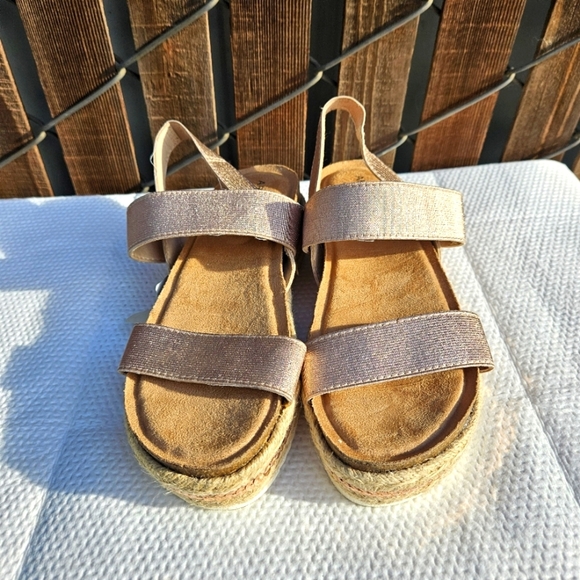 Arizona Jean Co. Memory Foam Sandals Girls Size 3M - Picture 6 of 16